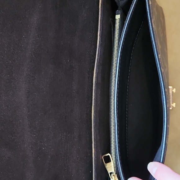 Louis Vuitton, Pallas Chain Monogram Canvas with Calfskin - Picture 9 of 16